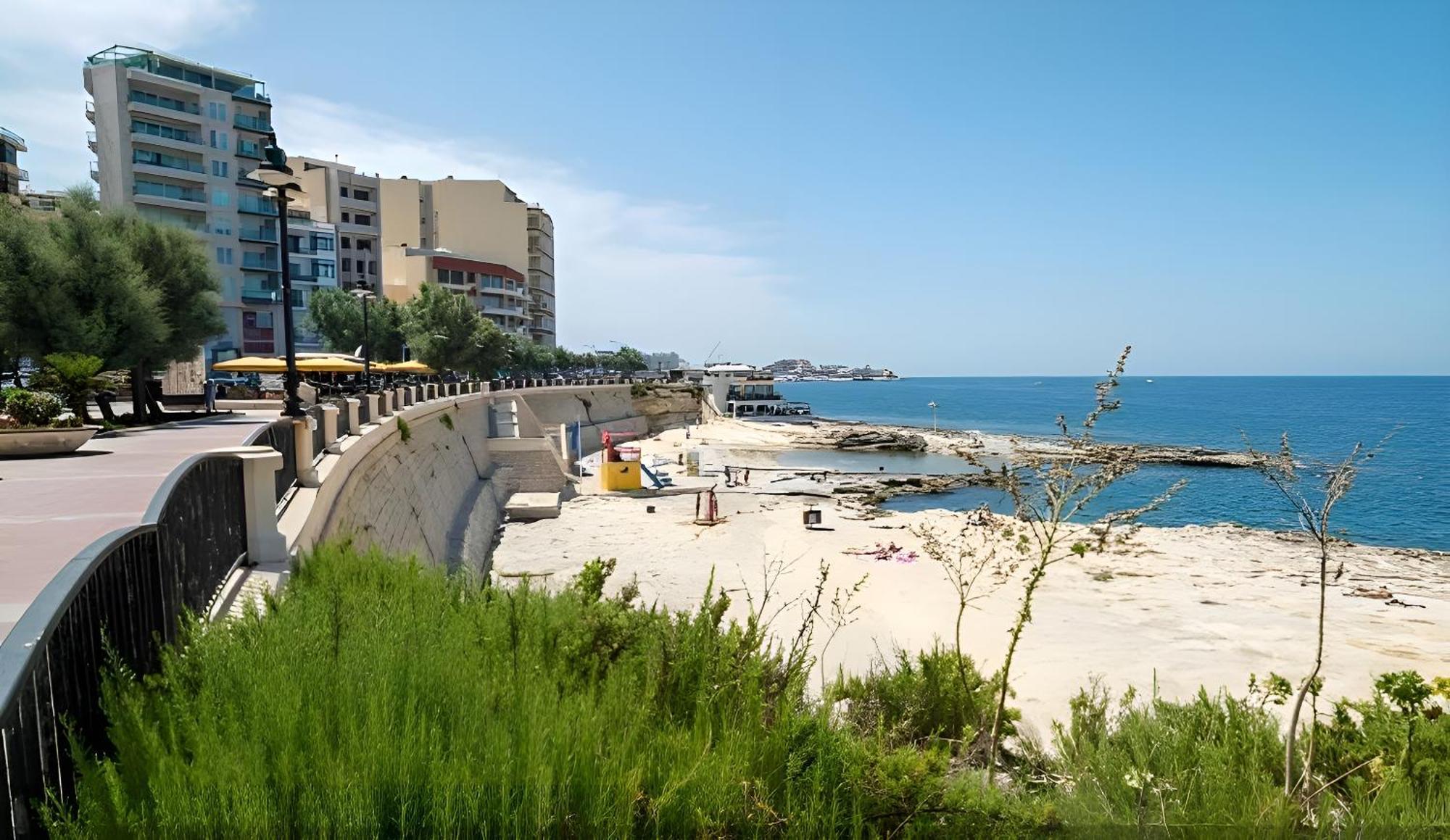 Sliema Cosy Penthouse With Bbq Lejlighed Eksteriør billede